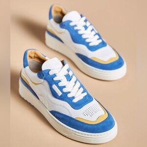 Alohas Low Top Sneakers